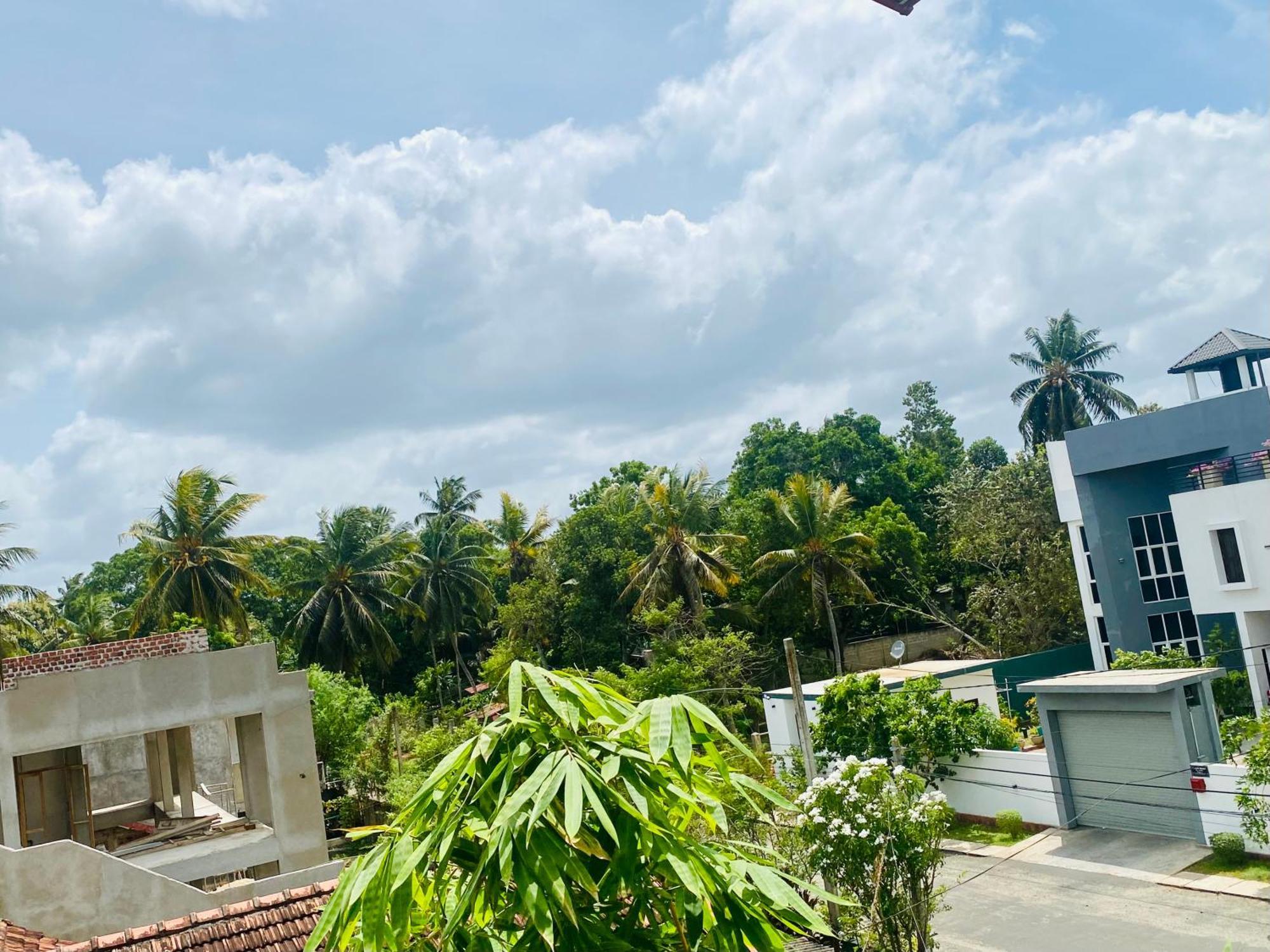 Montana Rest Hotell Anuradhapura Exteriör bild