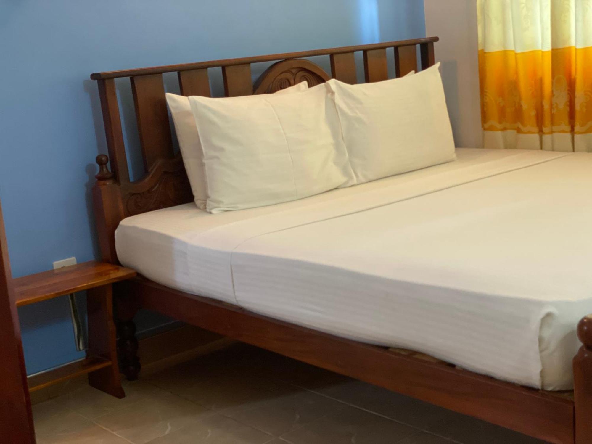 Montana Rest Hotell Anuradhapura Exteriör bild