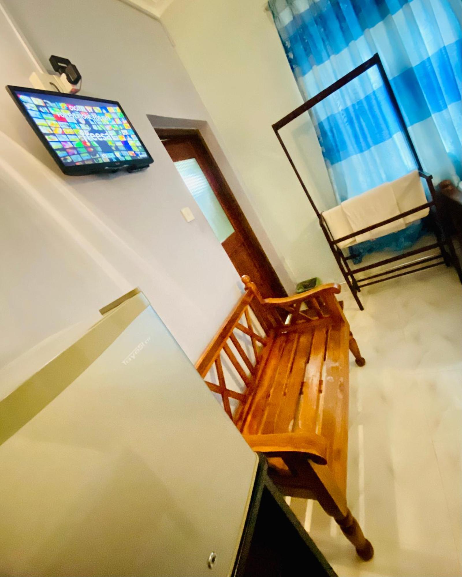 Montana Rest Hotell Anuradhapura Exteriör bild