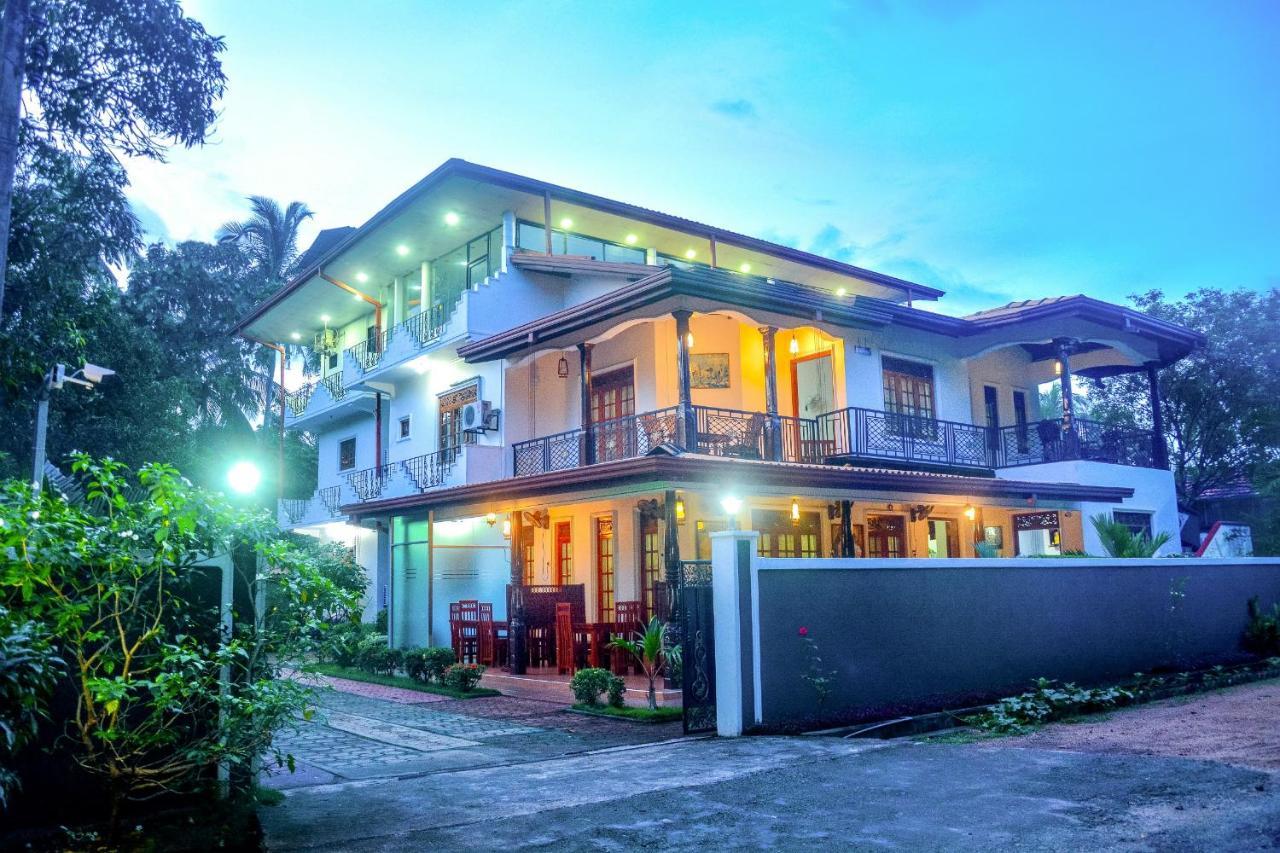 Montana Rest Hotell Anuradhapura Exteriör bild